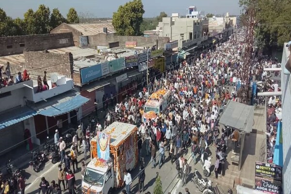 उदयपुर: पंचतत्व में विलीन हुये विधायक गजेन्द्र सिंह शक्तावत, अंतिम यात्रा में उमड़ा हुजूम, PHOTOS