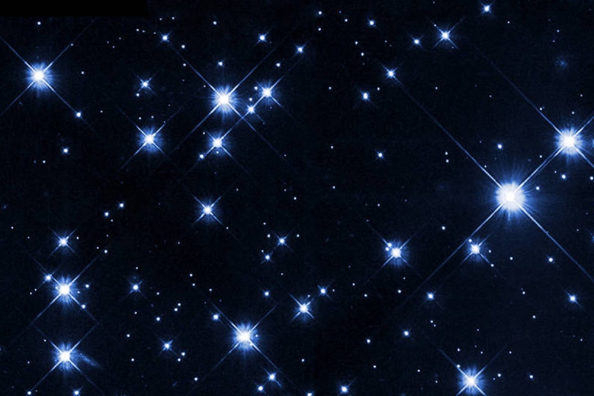 , India, Astrosat, satellite, globular star cluster, hot UV-bright stars, Dinosaur of Universe, Star, star cluster
