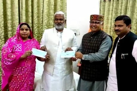 राम मंदिर निर्माण के लिए BJP प्रदेश अध्यक्ष स्वतंत्र देव सिंह ने दिया 1.51 लाख का दान