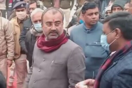छपरा सदर अस्पताल में सीटी स्कैन सेंटर का उद्घाटन करने पहुंचे स्वास्थ्य मंत्री मंगल पांडेय.