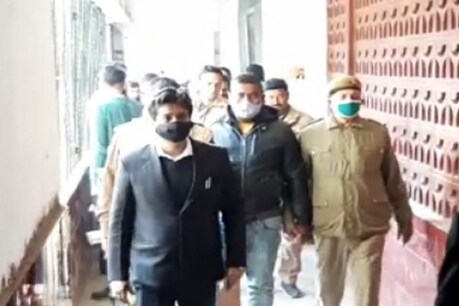 अजीत सिंह हत्याकांड मामले में बुधवार को हत्यारोपी कुण्टू सिंह और अखंड सिंह की कोर्ट में पेशी हुई.