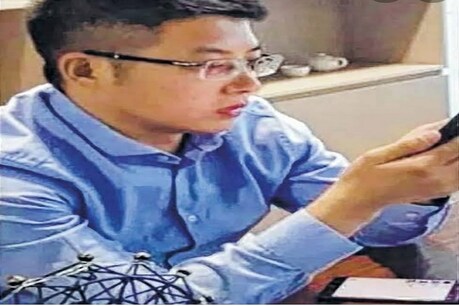 केंद्रीय जांच एजेंसी ईडी ने दिल्ली यूनिवर्सिटी के एक पूर्व छात्र को जासूसी करने के आरोप में गिरफ्तार किया है.