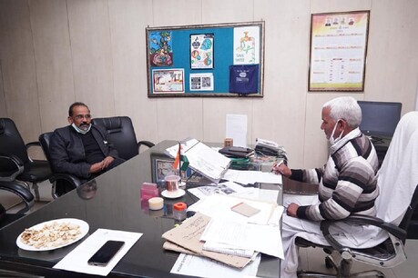 बुजुर्ग सेवादार बना एक दिन का चीफ इंजीनियर