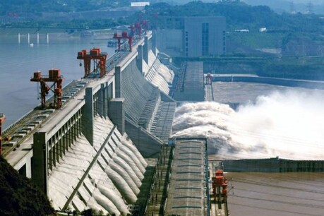 चीन यारलुंग जांगबो नदी (Yarlung Zangbo River) पर विशाल बांध बनाने की तैयारी में है (Photo-news18 via Global Times)