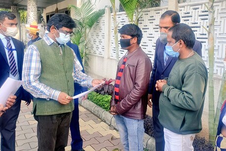 झारखंड सरकार के विभिन्न विभागों में हजारों पद खाली पड़े हुए हैं. (फाइल फोटो)