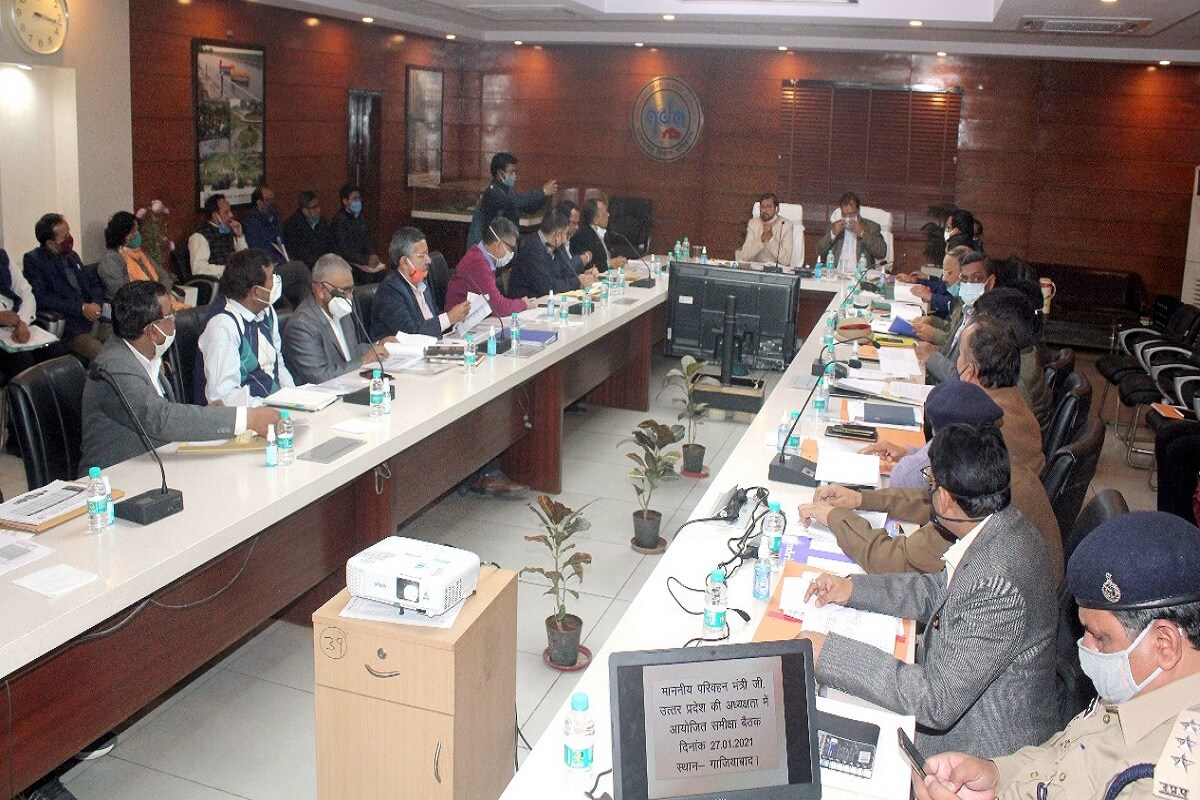 Driving license, Driving Licence, tatkal driving licence, driving licence latest updates news, MINISTRY OF ROAD TRANSPORT & HIGHWAYS, Auto News, National Highways Authority of India, RTO, Transport Department, yogi adityanath covernment, ghaziabad rto office, online driving licence, Driving Licence, Aadhaar, driving licence kaise banega, delhi ncr driving licence latest news, driving licence kaise banta hai, driving licence banane ka tarika, driving licence online kaise banta hai, driving licence me choot, driving licence nahi hai to kya karen, Apply Driving Licence in India, Apply Driving Licence in other states, तत्काल ड्राइविंग लाइसेंस सेवा शुरू, तत्काल सेवा, पासपोर्ट सेवा, रेलवे में तत्काल की सेवा, ड्राइविंग लाइसेंस में भी तत्काल सेवा, कमर्शियल गाड़ी, कमर्शियल गाड़ी का रजिस्ट्रेशन, गाड़ियों का रजिस्ट्रेशन, नई गाड़ियों का रजिस्ट्रेशन, शोरूम में होगा, परिवहन विभाग, गाजियाबाद, निजी वाहन, डीलर पॉइंट, गाजियाबाद में ड्राइविंग लाइसेंस कैसे बनता है. आरटीओ, परिवहन विभाग,कटारिया ने गाजियाबाद विकास प्राधिकरण के सभागार में परिवहन विभाग एवं परिवहन निगम के अधिकारियों की समीक्षा बैठक भी किया.