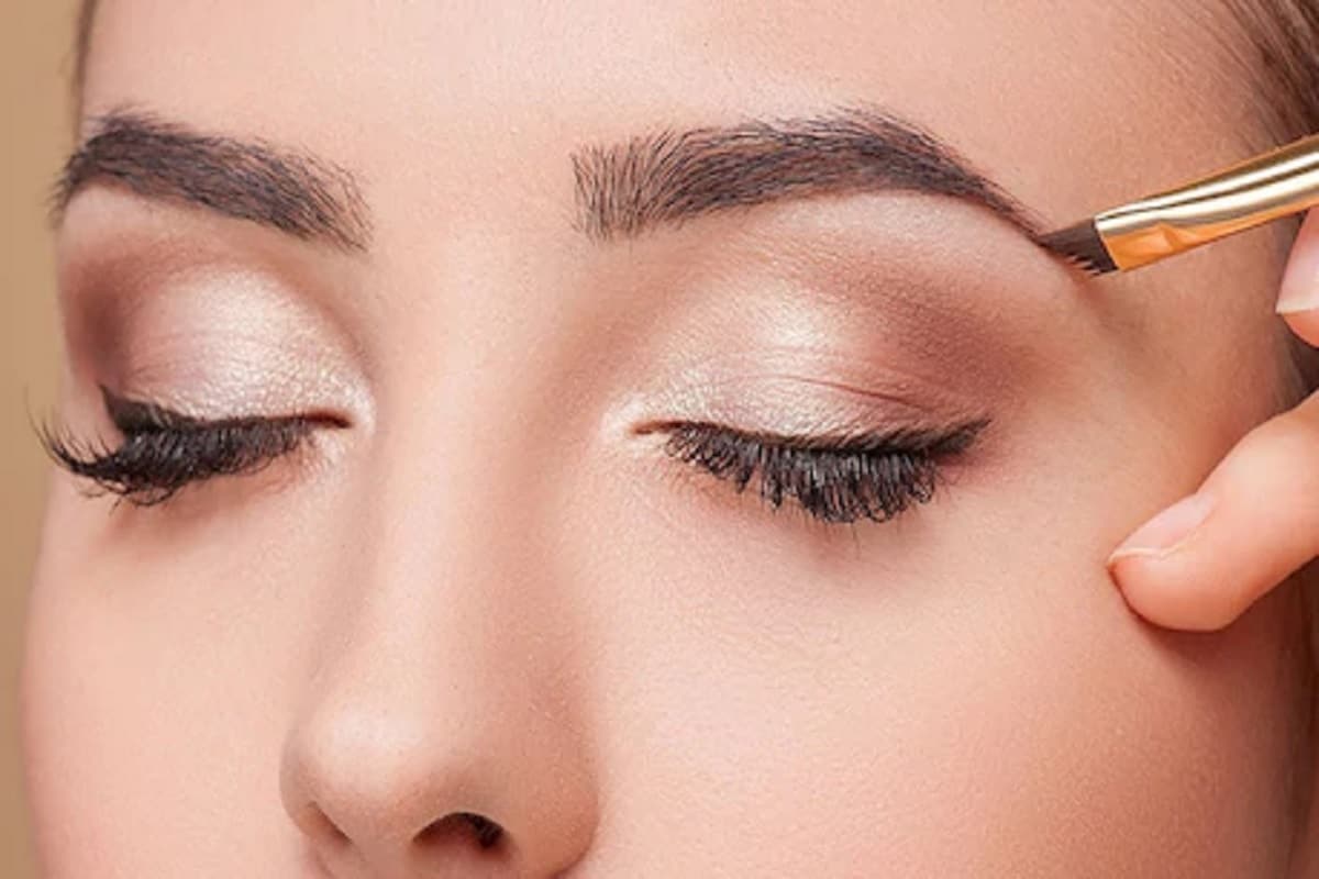 Smokey Eye Makeup Tips स म क आई म कअप ट प स स आ ख बन ग ख बस रत Page 1