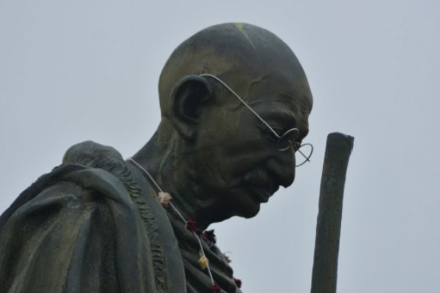 गोडसे का हर समर्थक गांधी की राह पर लौटे! गोडसे का हर समर्थक गांधी की राह पर लौटे!