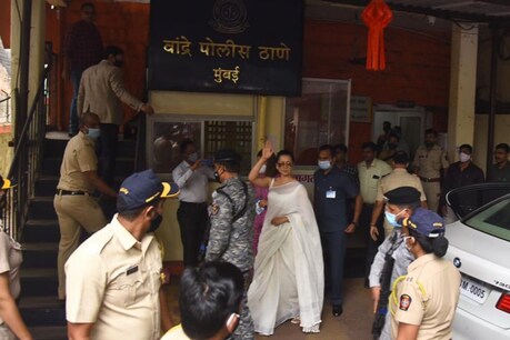 बांद्रा पुलिस स्टेशन में कंगना रनौत. फोटो साभार- विरल भयानी