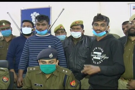 कानपुर पुलिस ने हिस्ट्री शीटर आशू यादव की हत्या के मामले में दो लोगों को गिरफ्तार किया है.