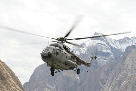 वास्तविक नियंत्रण रेखा (LAC) पर भारतीय वायुसेना ने पहले से ही अपने MI-17 V5 को तैनात कर रखा है. (photo: indianairforce.nic.in)