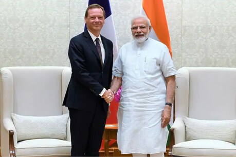 फ्रांस ने चीन से तनाव और कश्मीर मुद्दे पर दिया भारत का साथ. (फोटो- PMO ट्विटर)