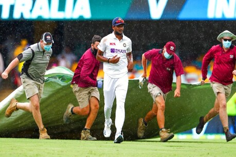 IND VS AUS, Brisbane Weather: ब्रिसबेन में पांचवें दिन भी होगी बरसात? (PC-AP)