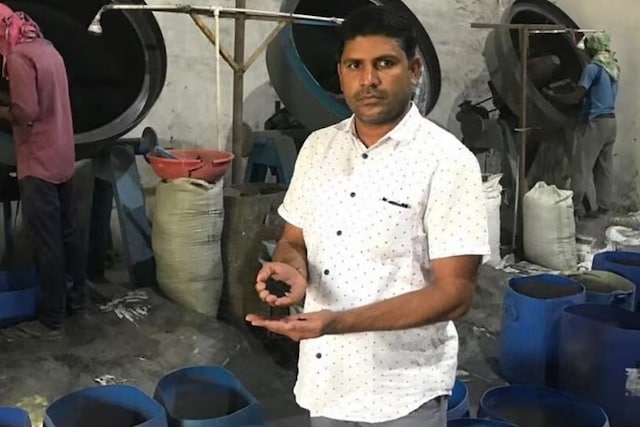 Innovation : चावल की भूसी से सिर्फ एक साल में कमा लिए 20 लाख रुपए Innovation : चावल की भूसी से सिर्फ एक साल में कमा लिए 20 लाख रुपए
