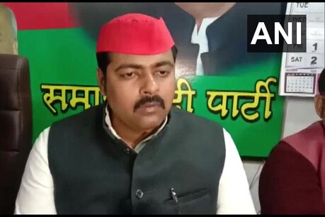 कहा कि कल को लोग कहेंगे कि ये वैक्सीन उन्हें मारने या फिर जनसंख्या को कम करने के लिए दी गई है.