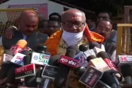 दिग्विजय सिंह ने कहा दिल्ली की हिंसा एक षडयंत्र था.