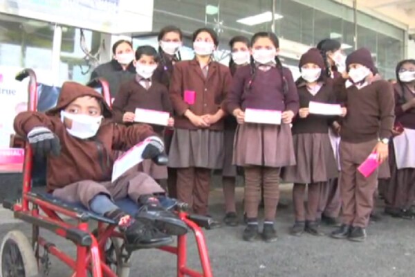 PHOTOS : कांग्रेस सांसद विवेक तन्खा ने स्पेशल चिल्ड्रन की करायी स्पेशल उड़ान