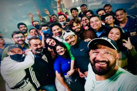 जबलपुर में एक साथ 5 वेब सीरीज की शूटिंग चल रही है.