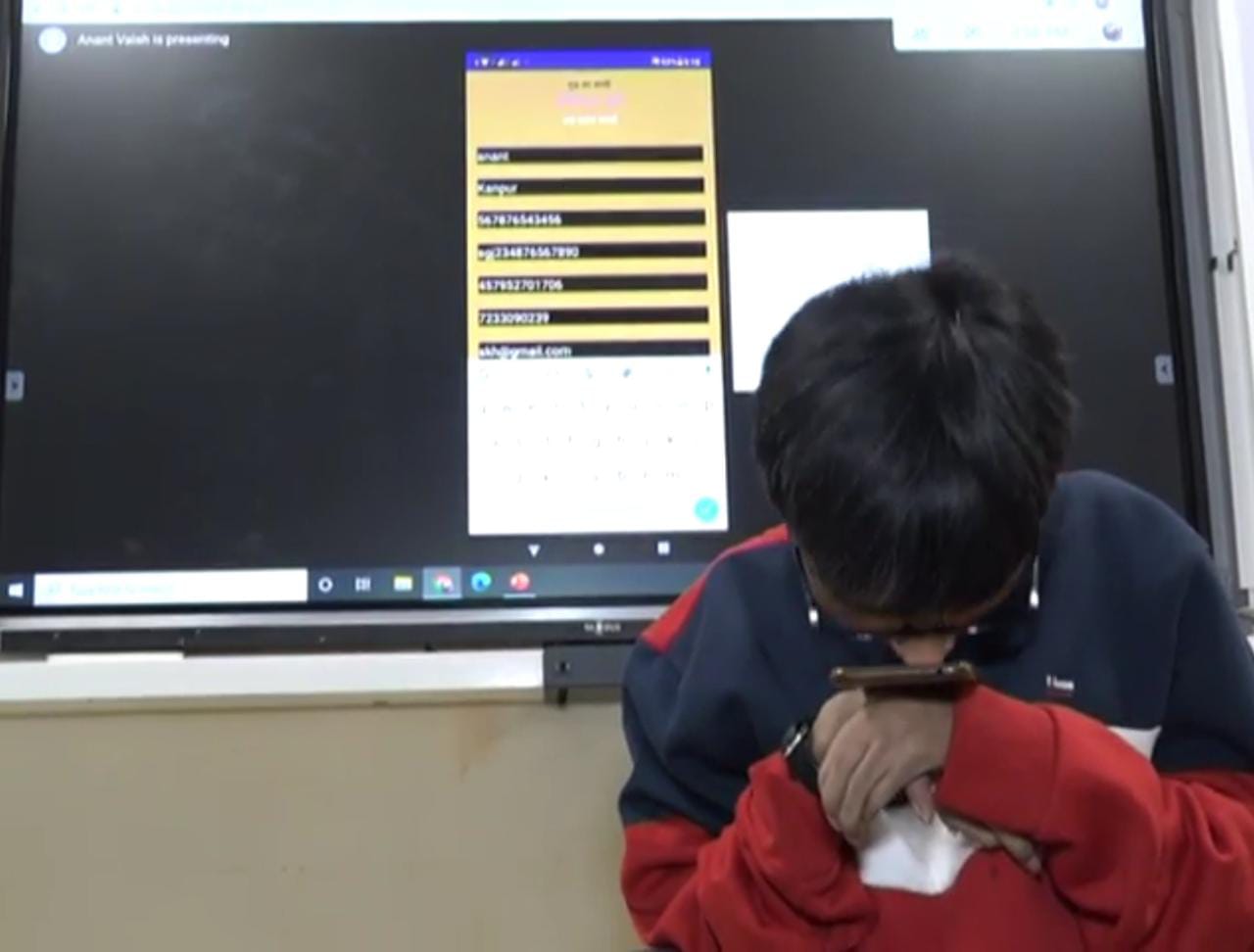 up news, kanpur news, disabled boy made app, disabled boy of kanpur made app for farmer, gudh ka sathi app, कानपुर न्यूज, किसान के लिए एप, कानपुर न्यूज, कानपुर के दिव्यांग छात्र ने बनाया एप, गुड़ का साथी एप, अनंत वैश्य