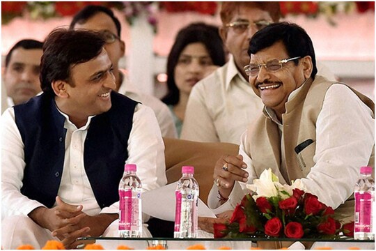 शिवपाल सिंह यादव अपने भतीजे अखिलेश को सीएम बनाने को भी तैयार हैं. 