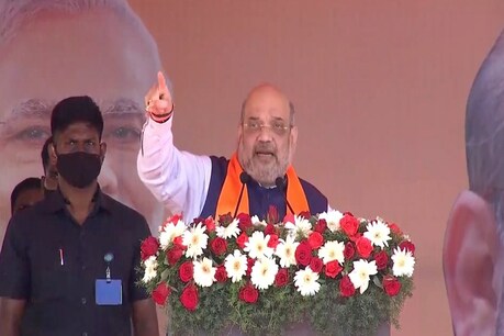 पुडुचेरी के कराईकल में एक जनसभा को संबोधित करते अमित शाह. (BJPLive Twitter/28 Feb 2021)