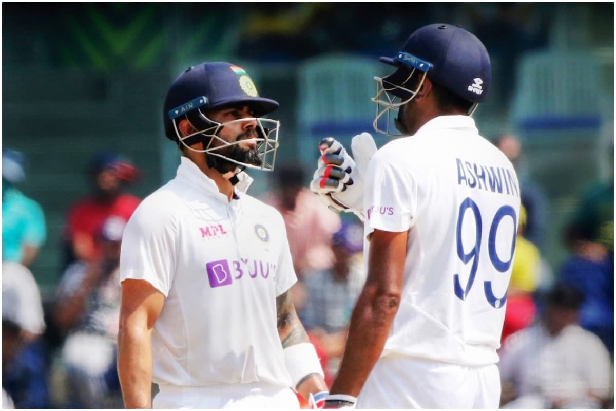 बता दें कि अश्विन ने अपनी बल्लेबाजी का श्रेय टीम के बैटिंग कोच विक्रम राठौर को दिया. अश्विन भारत की ओर से नंबर-8 पर बल्लेबाजी करते हुए सबसे ज्यादा सेंचुरी लगाने वाले खिलाड़ी भी बने और एक ही मैच में तीसरी बार सेंचुरी और फाइव विकेट हॉल का कारनामा किया. अश्विन ने 148 गेंदों में 14 चौके और एक छक्के की मदद से 106 रन की शतकीय पारी खेली. यह अश्विन के टेस्ट करियर का यह पांचवां शतक है. (PIC: PTI)
