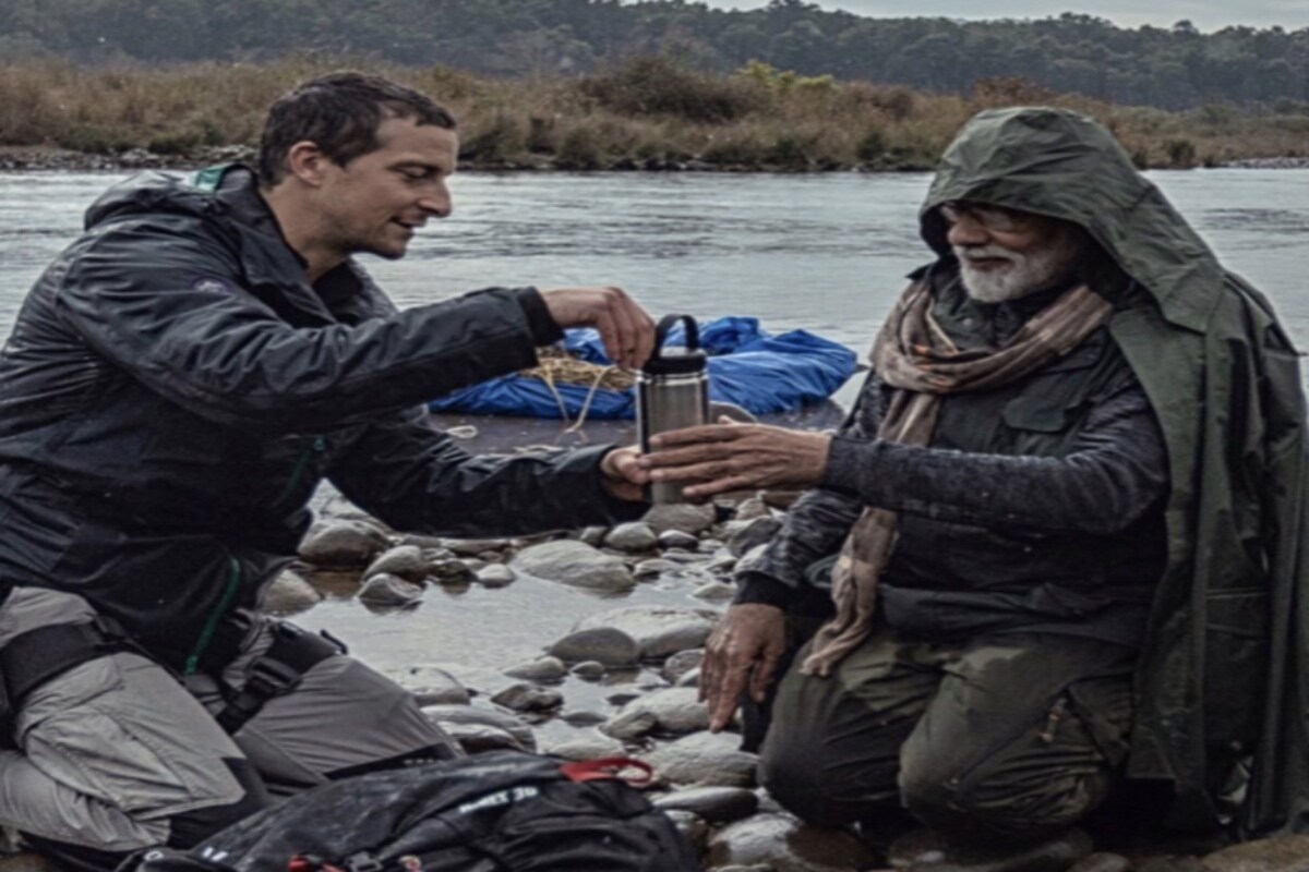 बेयर ग्रिल्स ने पीएम नरेंद्र मोदी के साथ शेयर की Photo, बोले- 'पसंदीदा तस्वीरों में से एक'