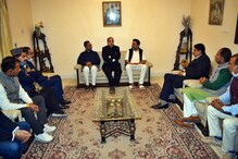 Kangra: दिवंगत कांग्रेस विधायक सुजान सिंह पठानिया के घर पहुंचे CM, शोक जताया
