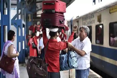 रेलवे ने कुछ स्टेशनों पर 5 गुना बढ़ाया किराया