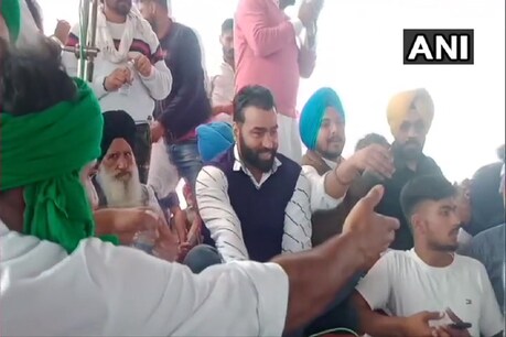 पंजाब के बठिंडा में आयोजित एक किसान रैली में दिल्ली में 26 जनवरी को हुई हिंसा का आरोपी लक्खा सिधाना. (ANI/23 Feb 2021)
