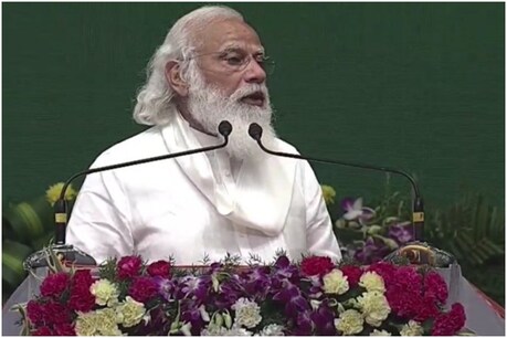 पीएम मोदी (PM Modi) को अपशब्द कहे जाने के प्रसारण पर भी लोगों ने आपत्तियां जताई है.
