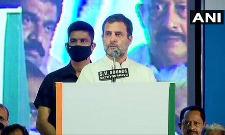 कांग्रेस नेता राहुल गांधी ने कहा कि केरल के लोग मुद्दों में दिलचस्पी रखते हैं और जड़ तक पहुंचते हैं. ANI