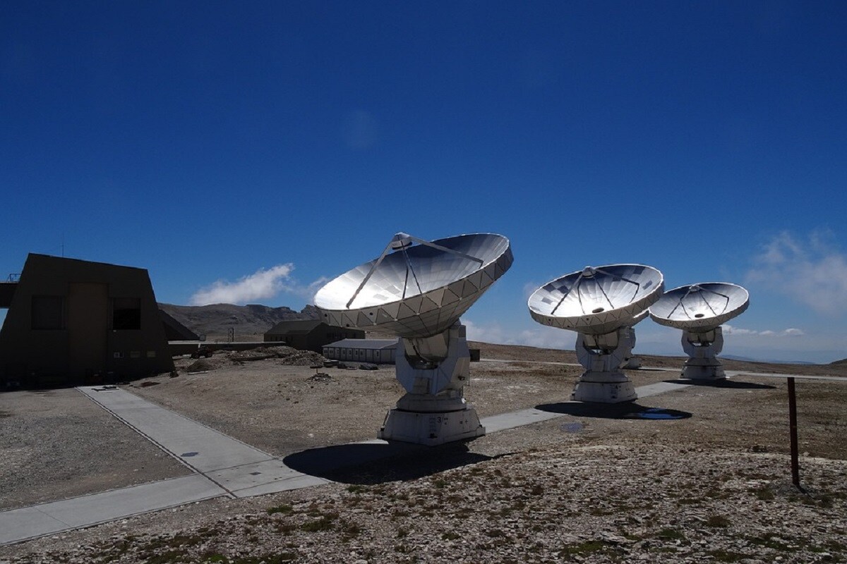 Space, Black Whole, Cygnus X-1, First discovered black hole, Mass of Black Hole,