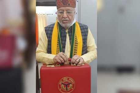 UP Budget 2021: यूपी के वित्त मंत्री सुरेश खन्ना ने आज बजट पेश किया.