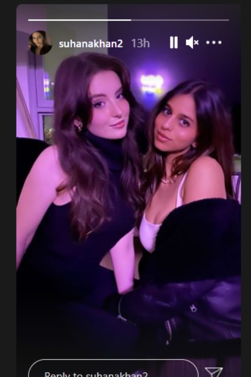 Suhana Khan, Shah Rukh Khan, Social Media, Suhana Khan's friend, viral post, Suhana Khan's daughter's Galentine's Day, News 18, Network 18, सुहाना खान, शाहरुख खान, सोशल मीडिया, सुहाना खान की दोस्त, वायरल पोस्ट, सुहाना खान की बेटी का वैलेंटाइन्स डे, न्यूज 18, नेटवर्क 18