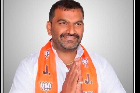 भाजपा नेता उदय लाल डांगी में भी दिवंगत विधायक गजेंद्र सिंह शक्तावत को लेकर विवादित बयान दिया है.