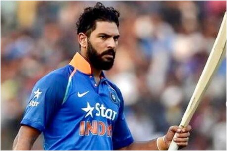युवराज सिंह पर आरोप है कि उन्होंने पिछले वर्ष रोहित शर्मा से लाइव चैट में युजवेंद्र चहल पर आपत्तिजनक टिप्पणी की थी.
