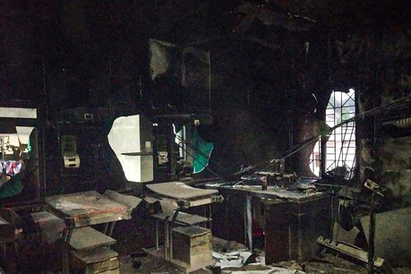 अनिल देशमुख ने कहा कि डीएसपी स्तर के अधिकारियों द्वारा मामले की गहराई से जांच की जा रही है.