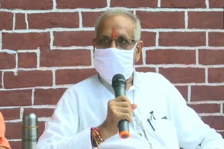श्रीराम जन्मभूमि ट्रस्ट (Shriram Janmabhoomi Shrine Trust) के महासचिव चंपत राय ने कहा कि निधि जमा करना सिर्फ हमारा ही ट्रेडमार्क नहीं है. उन्होंने कहा कि यूपीआई और बारकोड से दान नहीं लिया जाएगा.