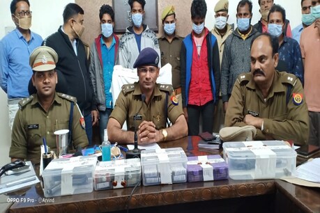 प्रतापगढ़ में व्यापारी को लूटने वाले 6 आरोपियों को पुलिस ने गिरफ्तार कर लिया है.