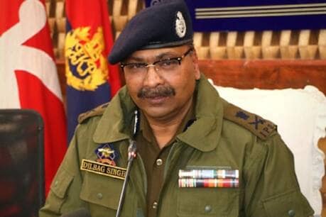 डीजीपी दिलबाग सिंह ने कहा, ‘‘हमने उत्तर कश्मीर के कुपवाड़ा और बारामूला और जम्मू क्षेत्र के पुंछ, राजौरी और सांबा में बार-बार मादक पदार्थ तस्करी के प्रयासों को सफलतापूर्वक नाकाम किया है.’’