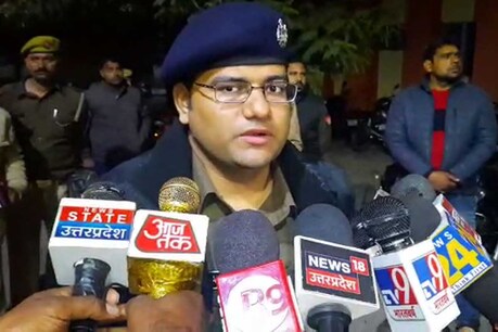 पंचायत चुनाव के मद्देनजर एसएसपी आकाश तोमर ने इटावा जनपद में चलाया धरपकड़ अभियान