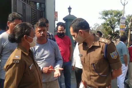 गैंगवार में घायल हेते गिरोह का सियाल सिंह हाल में ही जेल से बाहर आया है.