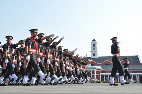 देश के पहले चीफ ऑफ डिफेंस स्टाफ बिपिन रावत के पास इस प्रोजेक्ट को साल 2022 के अंत तक पूरा करने की जिम्मेदारी है. फाइल फोटो