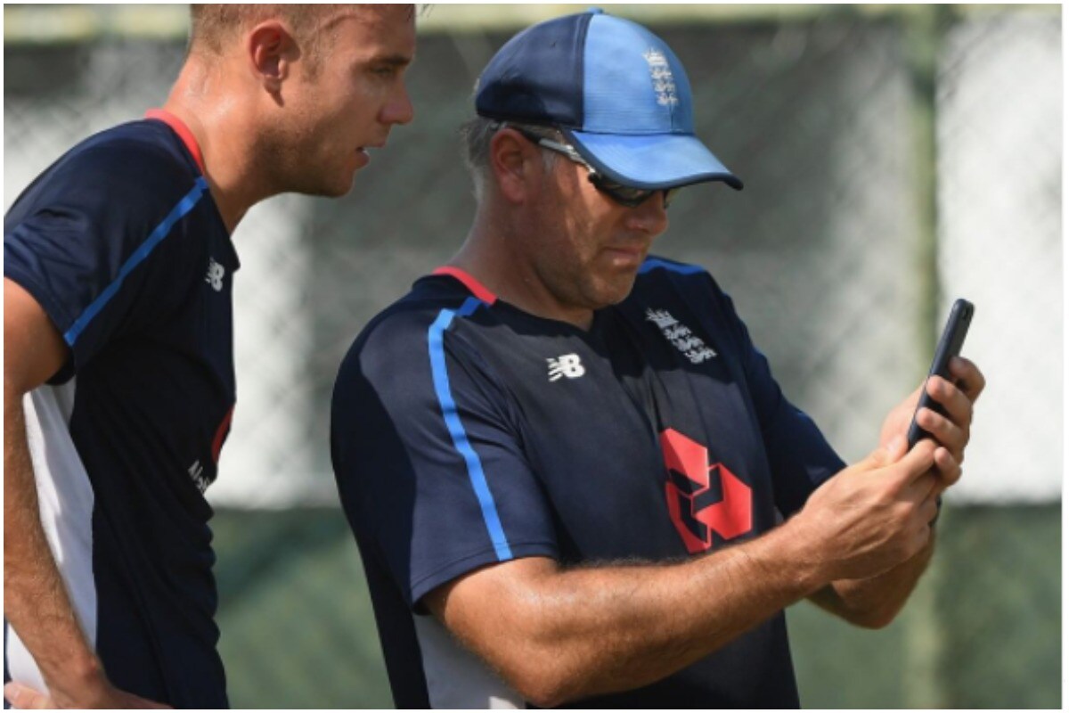 इंग्लैंड को भारत दौरे पर हर सीरीज में मिली हार, कोच सिल्वरवुड फिर भी खुश