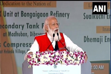बंगाल में बीजेपी और दिल्ली में मोदी- ये दोनों मिलकर बंगाल को 'सोनार बांग्ला बनाएंगे. फाइल फोटो