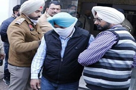 पैलेस मालिक परमजीत सिंह को पुलिस ने अपनी गिफ्त में ले लिया है.
