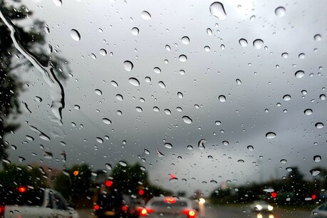 Haryana Weather Update: हरियाणा में शुक्रवार को बारिश की संभावना जाहिर की गई है.