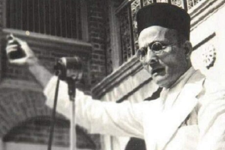 वीर सावरकर (फाइल फोटो)