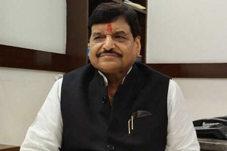 यूपी में कोरोना संक्रमण को देखते हुए शिवपाल यादव ने बोर्ड परीक्षाओं को आगे बढ़ाने की मांग की है. (File Photo)